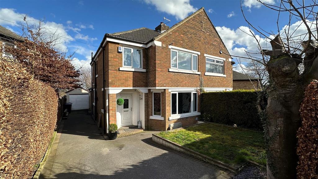 Harper Grove, Idle, Bradford 4 bed semidetached house for sale £290,000