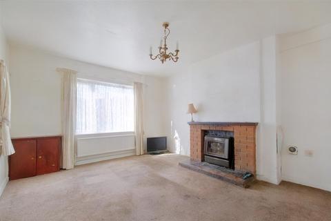 70 Brayton Crescent, Nottingham, NG6 9DZ