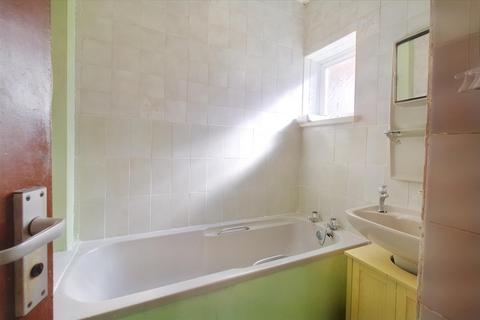 70 Brayton Crescent, Nottingham, NG6 9DZ