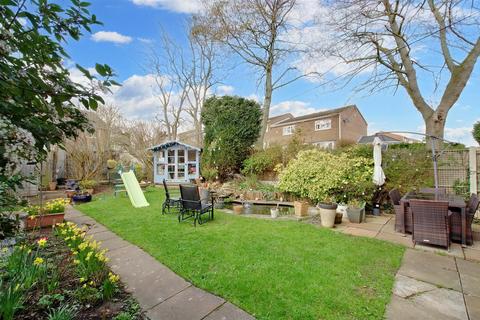 15 Aviemore Close, Arnold, Nottingham, NG5 8QW