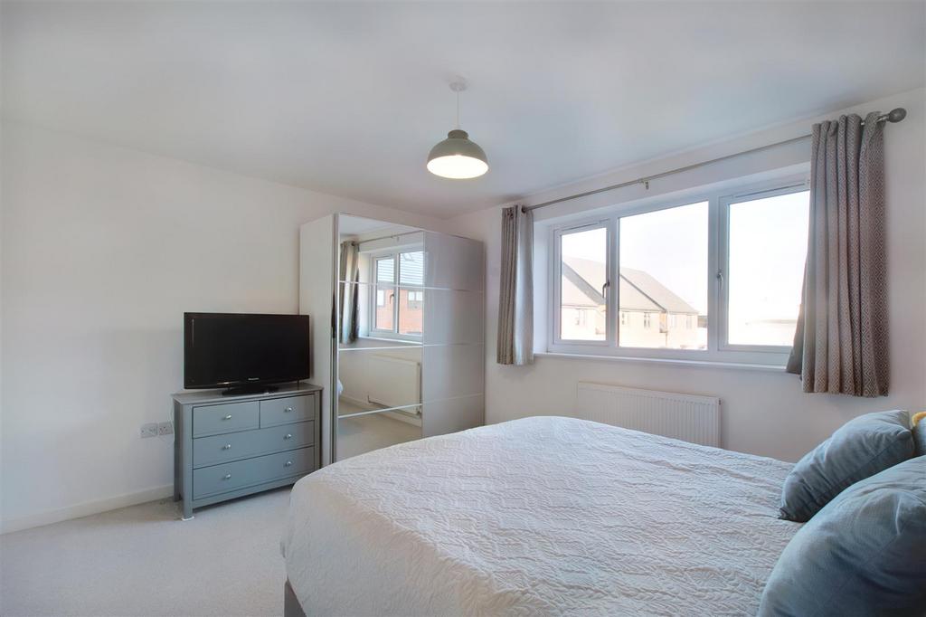 Bedroom 1 2.jpeg