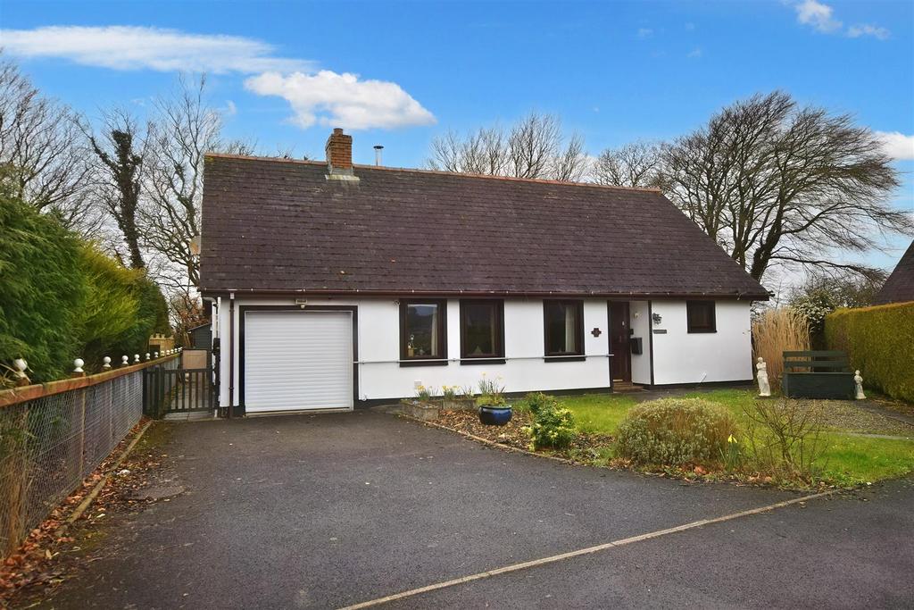 Erw Wen, Blaenffos, Boncath 3 bed detached bungalow for sale £280,000
