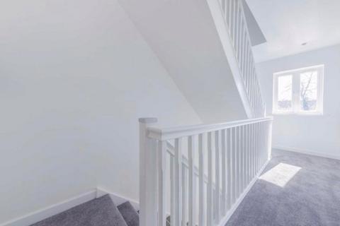 35 Academy Place, Isleworth, TW7 5FD