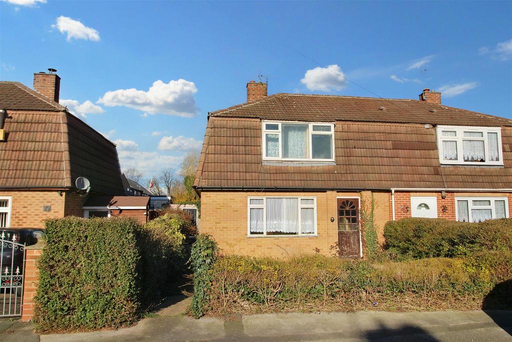 Florence Road, Gedling, Nottingham 3 bed semidetached house for sale