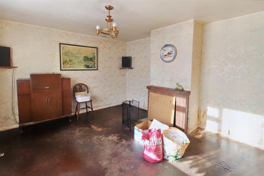 Florence Road, Gedling, Nottingham 3 bed semidetached house £165,000