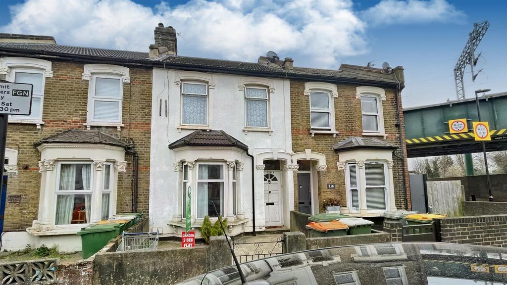 Sebert Road, Forest Gate, London 2 bed flat for sale £300,000