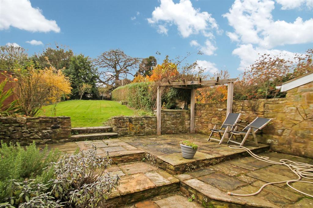 Cardington, Near Church Stretton 2 bed cottage £950 pcm (£219 pw)