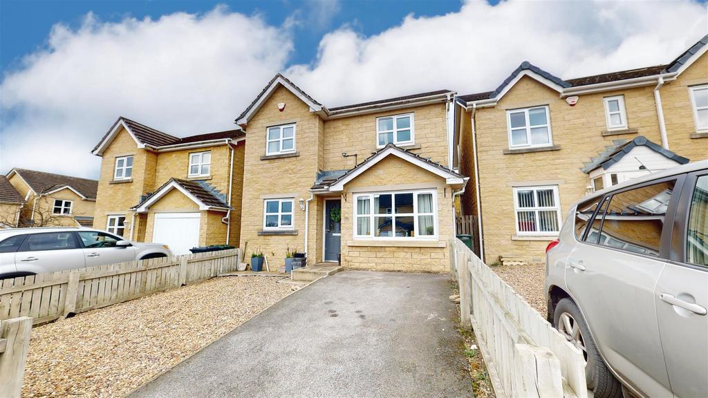 Mires Beck Close, Windhill, Shipley 3 bed detached house £210,000