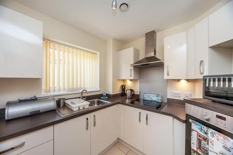 2 bedroom apartment for sale, Blake Court, Northgate, Bridgwater