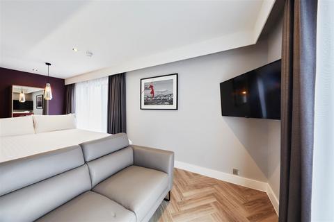 undefined, Roomzzz Aparthotel, Newcastle City