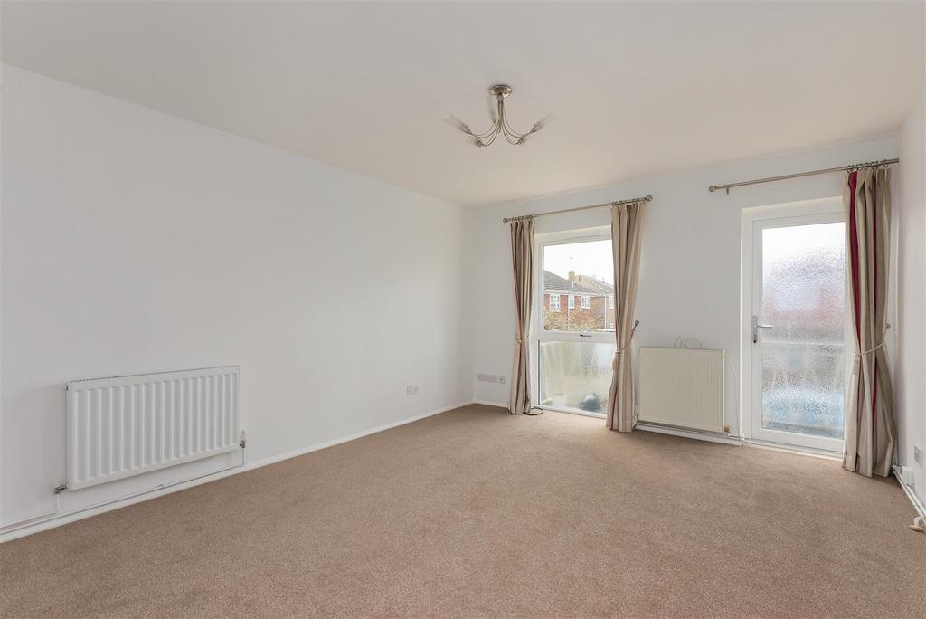 Northwood Road, Tankerton, Whitstable 2 bed flat £245,000
