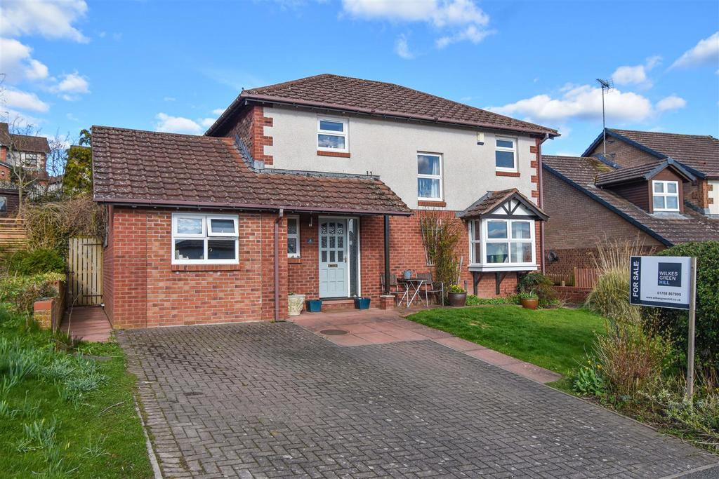 Sycamore Drive, Penrith 3 bed detached house - £300,000