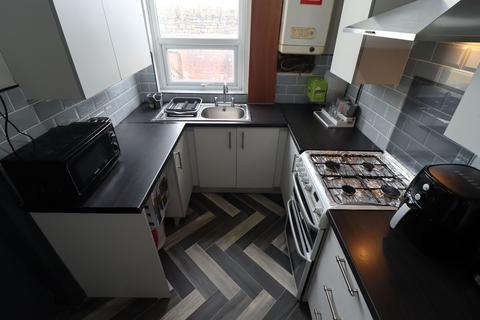 32 Boland Street, Blackburn, BB1 6LL
