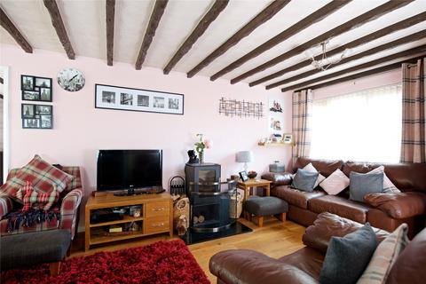 4 bedroom detached house for sale - Lagonda Close, Newport Pagnell, Buckinghamshire, MK16