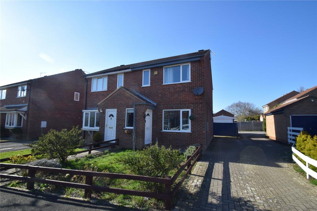 Harvest Way, Eastfield, Scarborough... 3 bed semidetached house £160,000
