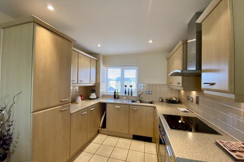 2 bedroom apartment for sale, San Diego Way, Eastbourne, East Sussex, BN23
