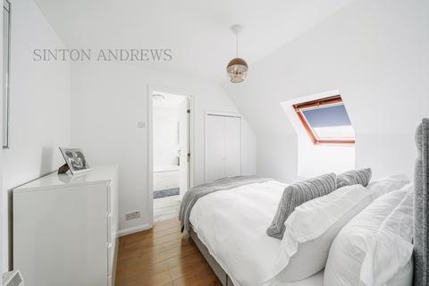 13 Pursewardens Close, London, W13 9PN