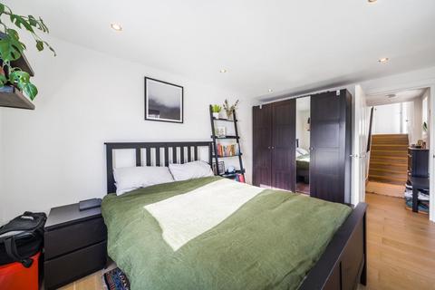 2 bedroom flat for sale - Chetwode Road, Tooting Bec