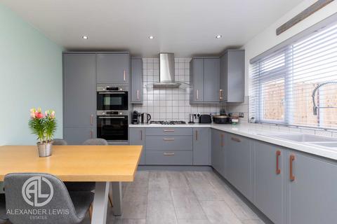 55 Avocet, Letchworth Garden City, SG6 4TH