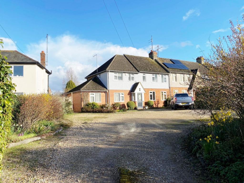 Towcester Road, Milton Malsor... 5 bed semidetached house £425,000
