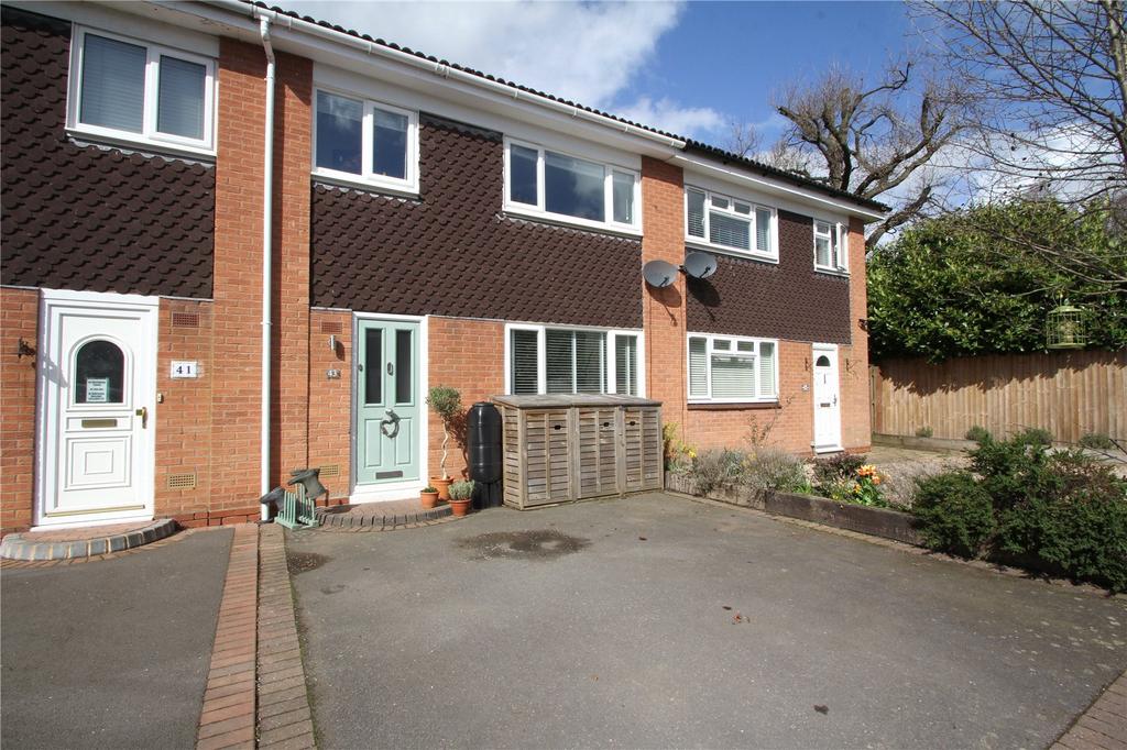 Whitnash Close, Balsall Common... 3 bed terraced house for sale £325,000