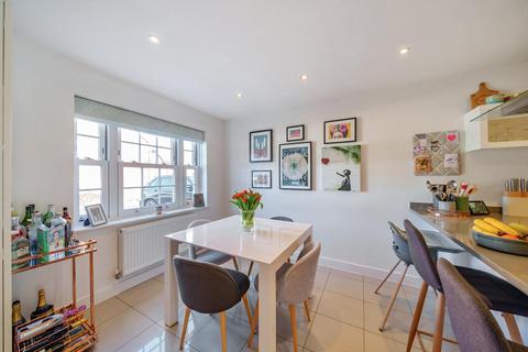 7 Century Way, Beckenham, BR3 1BY