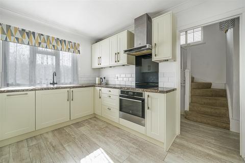 31 Beach Road, Selsey, Chichester, PO20 0LT