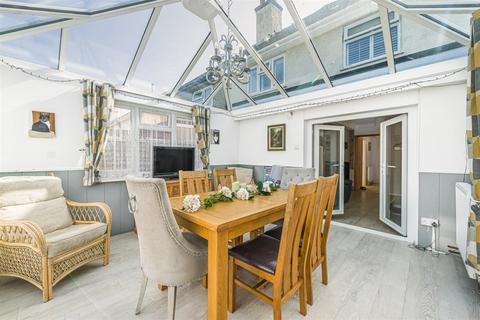 31 Beach Road, Selsey, Chichester, PO20 0LT