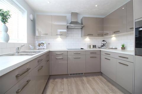 2 bedroom apartment for sale, North Close, Lymington, SO41