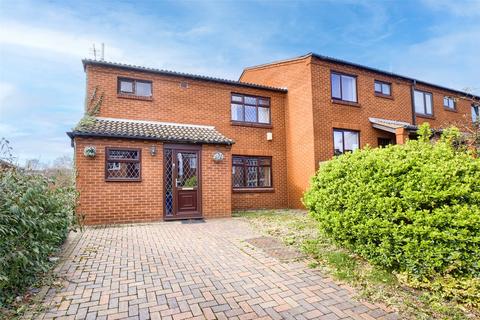 3 bedroom end of terrace house for sale - Hednesford Road, Cannock, Staffordshire, WS11