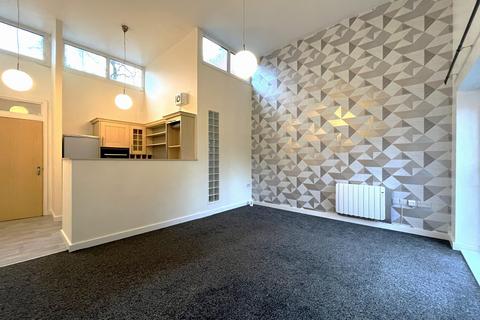 2 bedroom flat to rent, Spencers Wood, Bromley Cross, Bolton, BL7