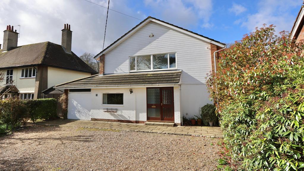 Kings Lane, Great Missenden, HP16 5 bed detached house for sale £895,000