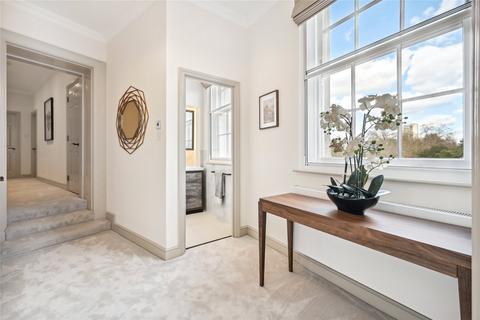 2 bedroom apartment to rent, Grosvenor Gardens, London, SW1W