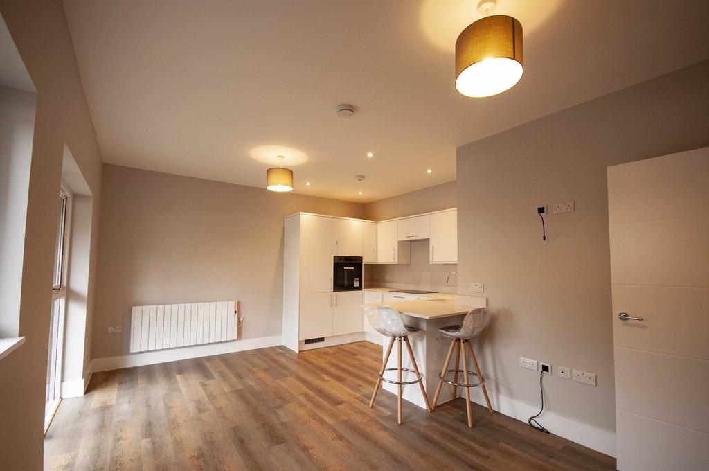 Flat 1 Weald House 2A Southlands Road, Bromley Kent BR2 9QP 1 bed