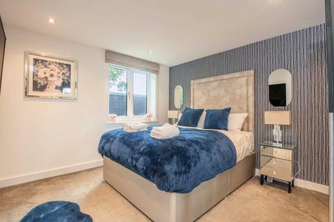 2 bedroom flat for sale, Grade Close, Borehamwood