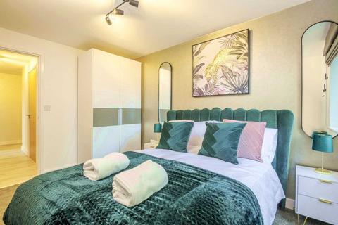 2 bedroom flat for sale, Grade Close, Borehamwood