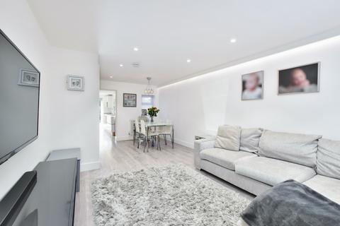 2 bedroom semi-detached house for sale - Horseshoe Lane, Watford, Herts, WD25