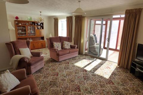 15 Bramley Close, Ledbury, HR8 2XP