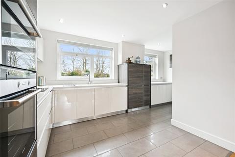 12 Ibis Lane, London, W4 3UP