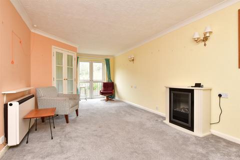 2 bedroom flat for sale, Croydon Road, Caterham, Surrey