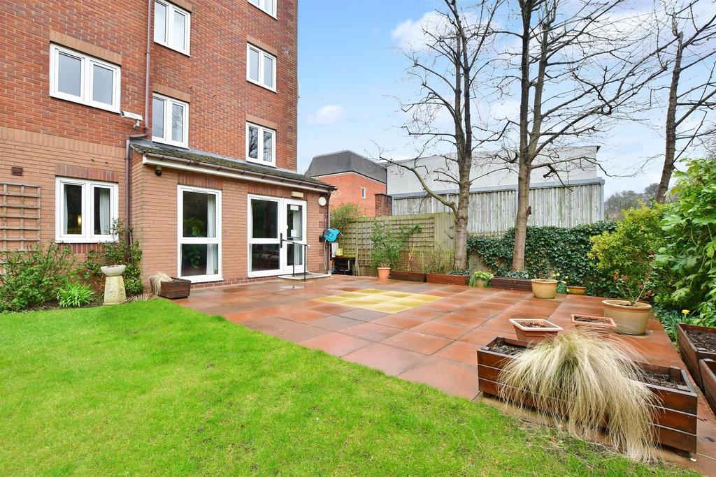 Patio / Decking