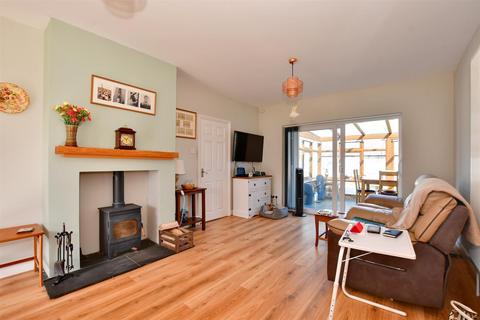 3 bedroom detached bungalow for sale - Cobsden Road, St Marys Bay, Kent