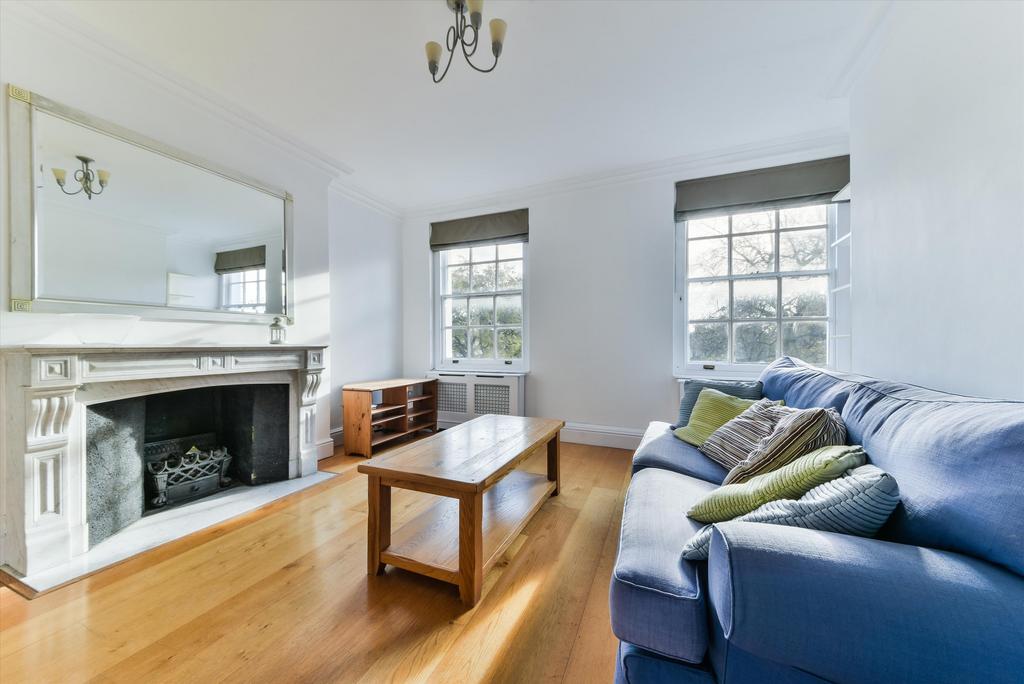 Myddelton Square, London, EC1R 3 bed flat £3,500 pcm (£808 pw)