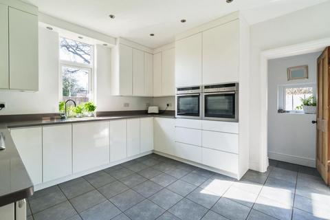 12 Holbrook Close, Hereford, HR1 1TR