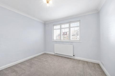23 Barnes End, New Malden, KT3 6PB