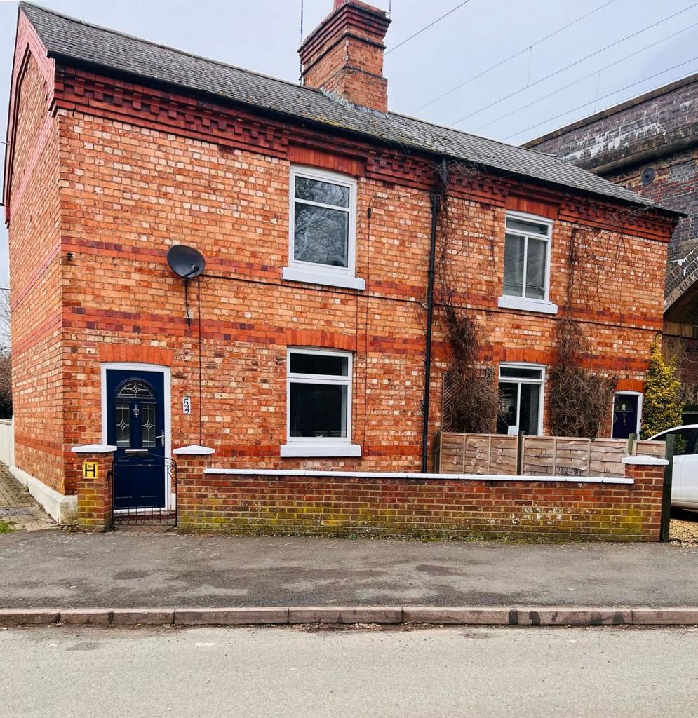 Church Street, Weedon, Northampton NN7 4PL 2 bed semidetached house