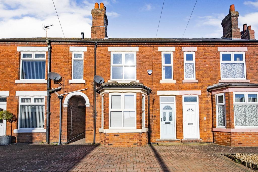 The Green, Swanwick, Alfreton... 4 bed terraced house £950 pcm (£219 pw)