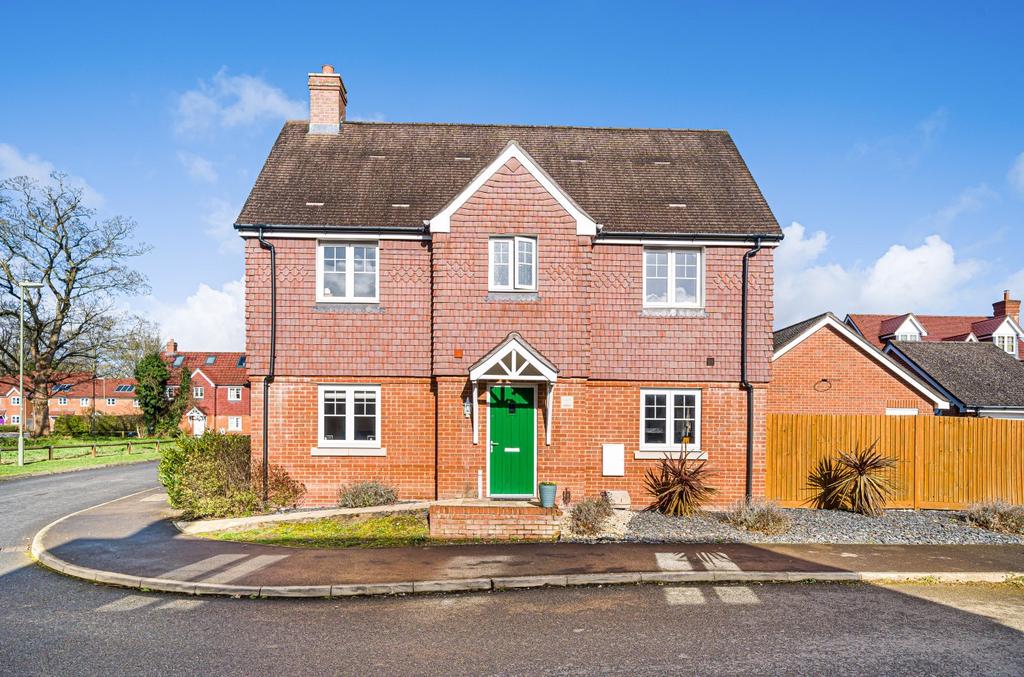 Garstons Way, Holybourne, Alton... 3 bed detached house for sale £425,000
