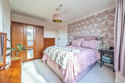 60 Glade Road, Marlow, SL7 1DH
