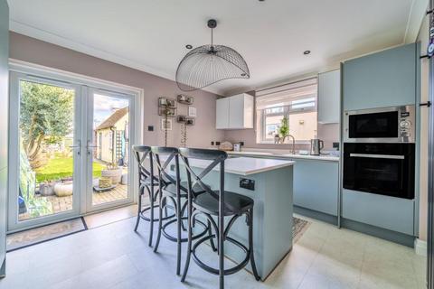 60 Glade Road, Marlow, SL7 1DH